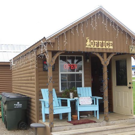 All Tucked Inn Cabins Stockdale Екстериор снимка